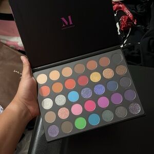 Nikita x Morphe Palette​